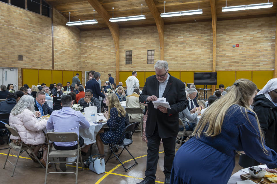 2026-StMary-EasterVigil (199 of 215).jpg